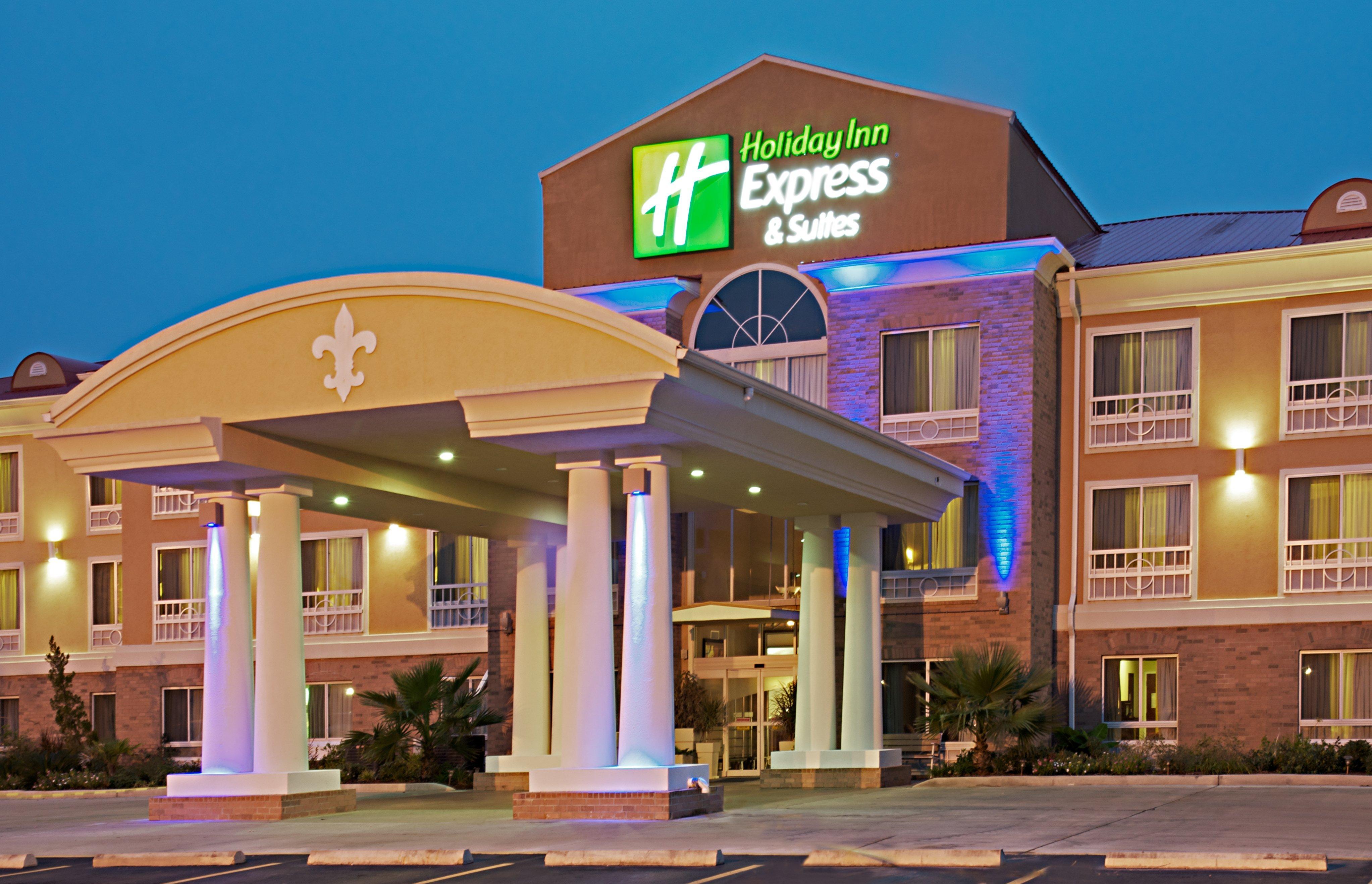 Holiday Inn Express & Suites Alexandria, An Ihg Hotel Eksteriør billede